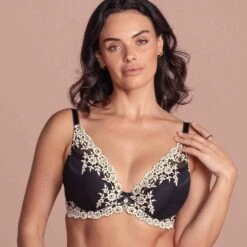 Wacoal Embrace Lace Plunge Underwire Bra