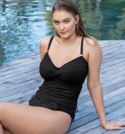 Ottawa Twist Front Tankini Top