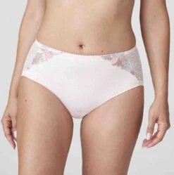 PRIMADONNA Mohala Full Brief