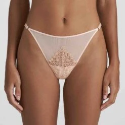 MARIE JO Danae Thong