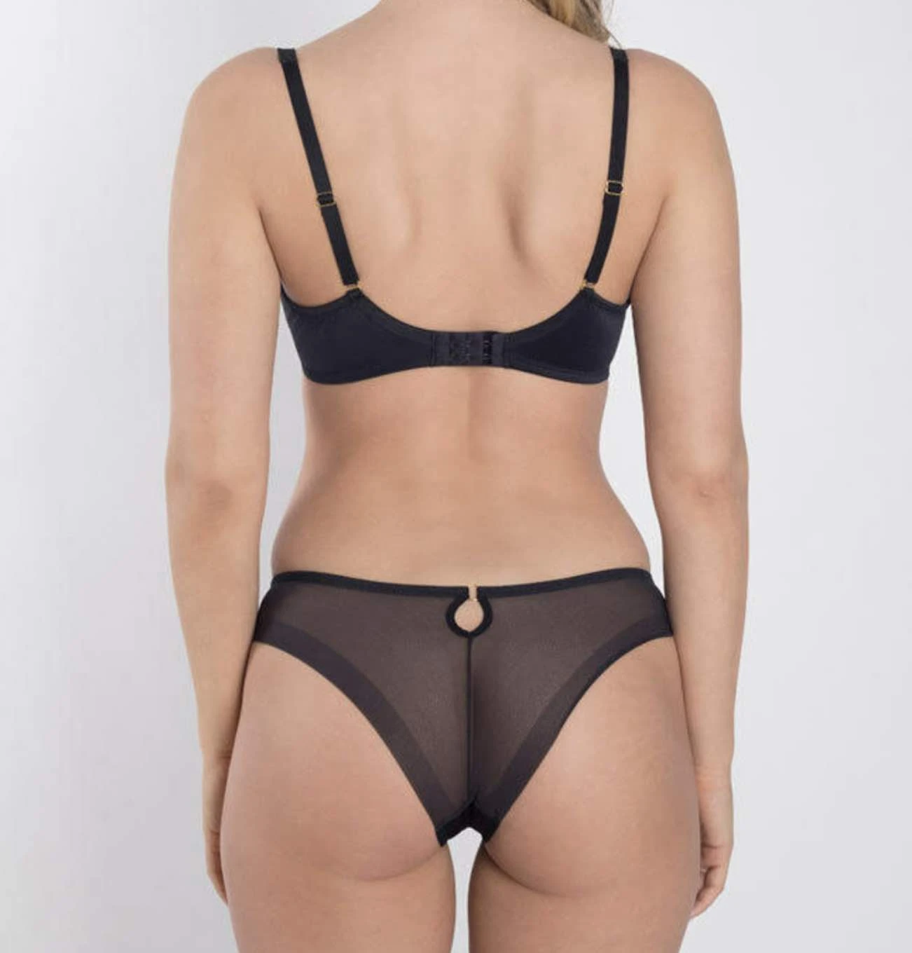 Perla Thong 5 Perla Thong - Image 3